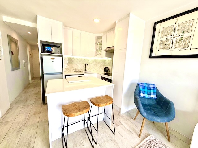 1 Bedroom Property for Sale in Waves Edge Western Cape